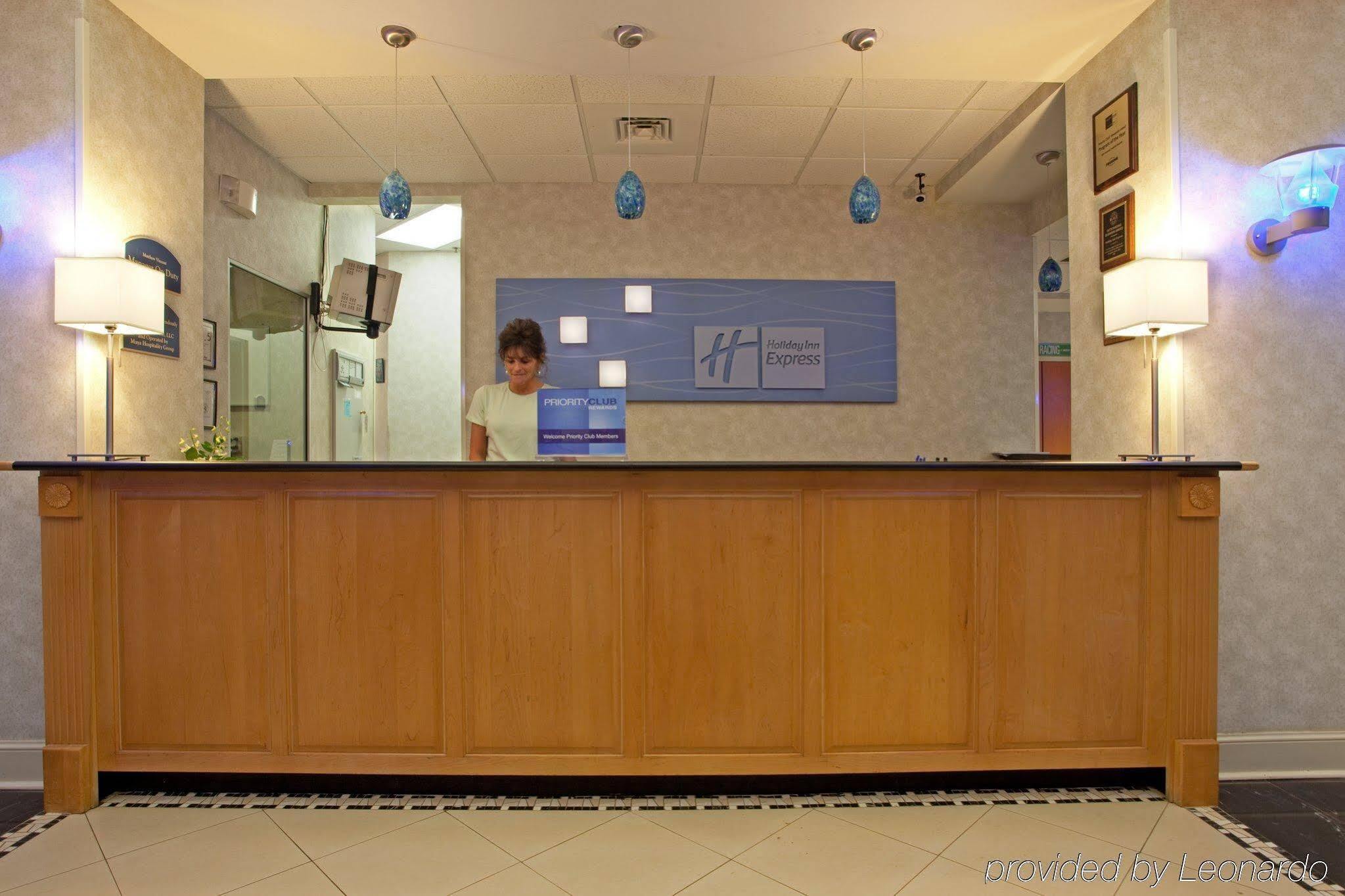 Holiday Inn Express Hotel & Suites Mooresville - Lake Norman By Ihg Экстерьер фото
